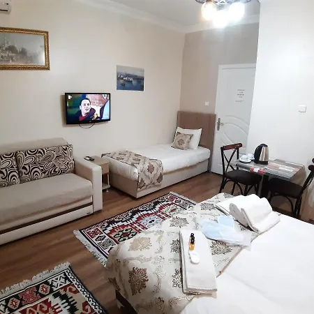 Burak Apartahotel *